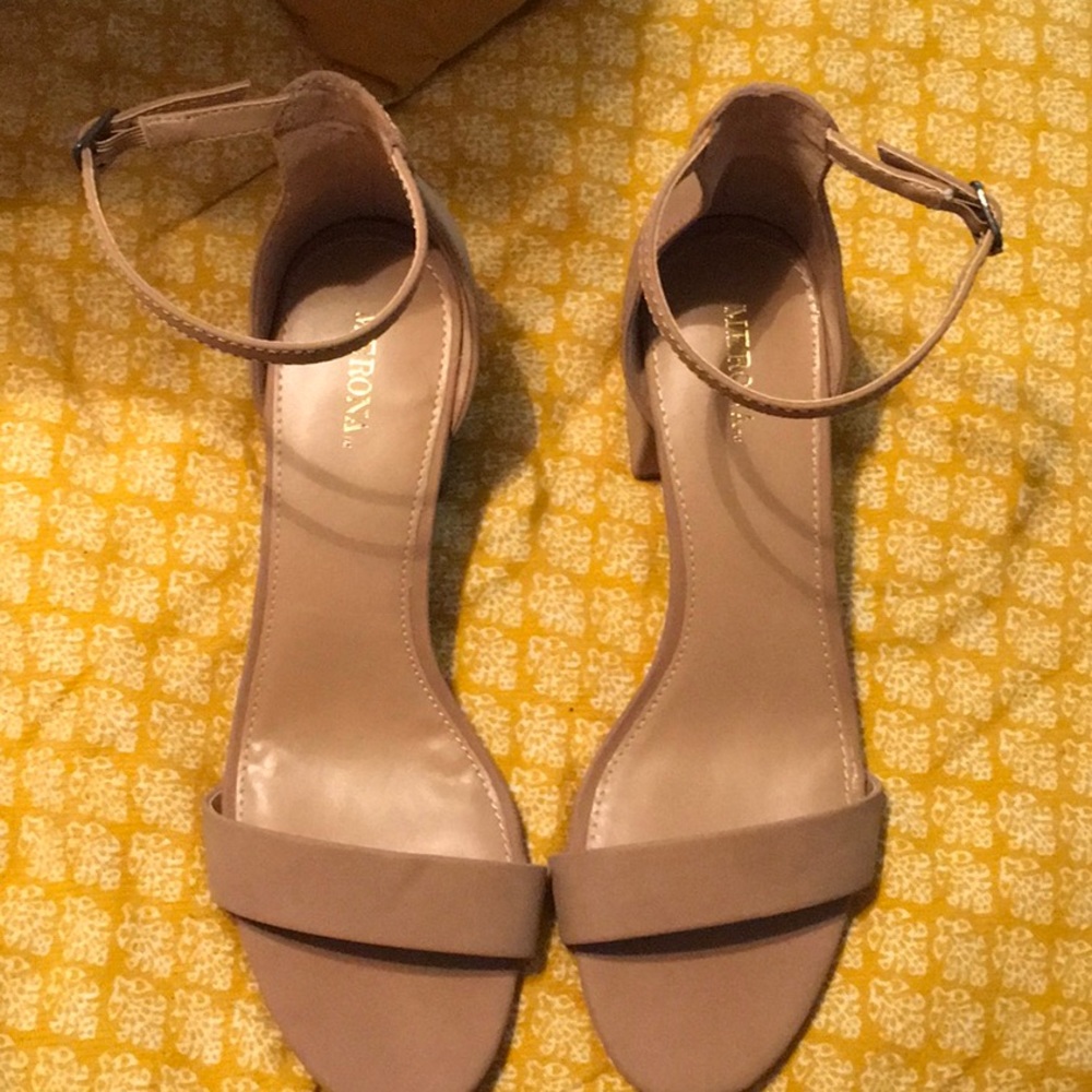 Low block heels